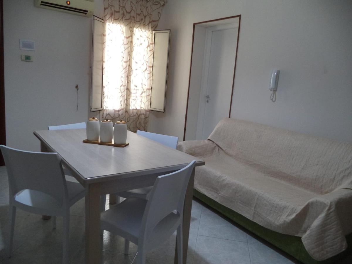 Locami Holiday &Rooms Street Mendola 78 Bed & Breakfast